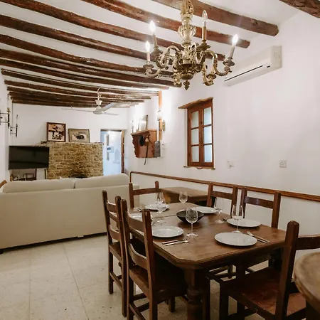 Retreat Kritou Tera House No1 Casa De Familia * Pafos