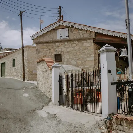 Retreat Kritou Tera House No1 Casa De Familia Pafos