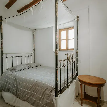 Retreat Kritou Tera