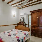 Retreat Kritou Tera *